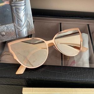 ☀️ 3/$15 sale Sunglasses